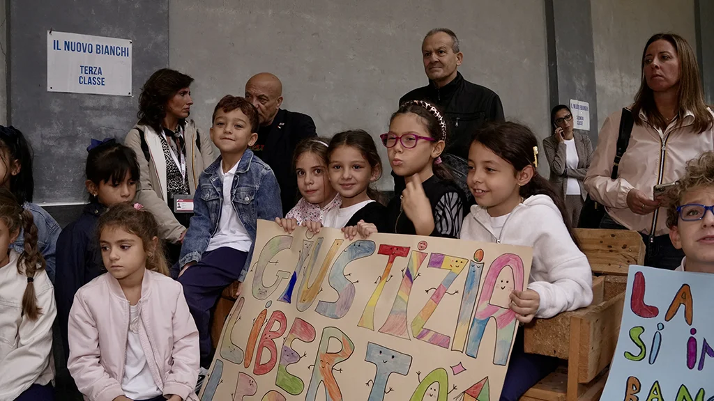 INAUGURAZIONE PUNTO DI LETTURA PETRU BIRLADEANU
