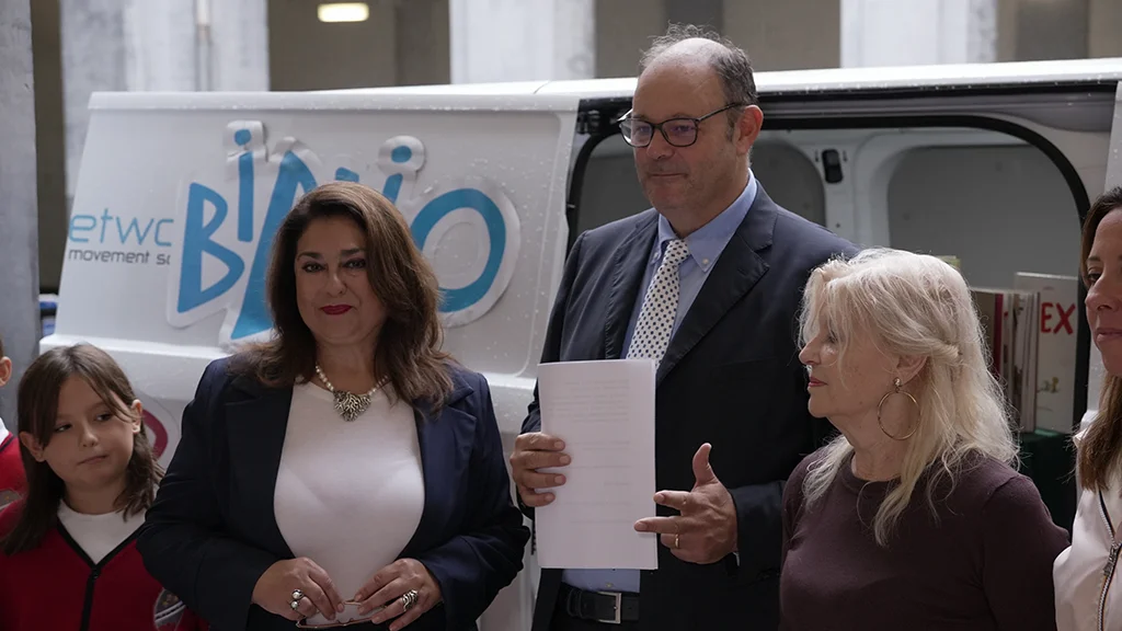 INAUGURAZIONE PUNTO DI LETTURA PETRU BIRLADEANU