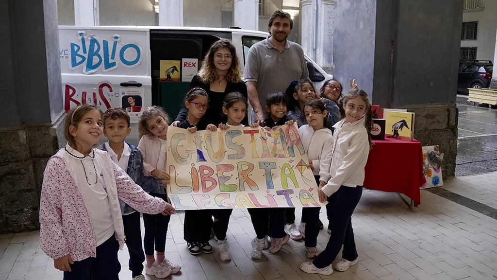 INAUGURAZIONE PUNTO DI LETTURA PETRU BIRLADEANU