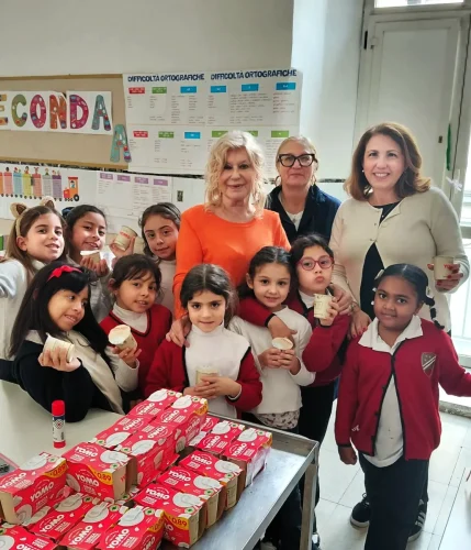 Latte-e-frutta-nelle-scuole-2026-01