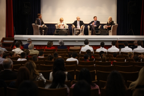 “Uguali per Costituzione”Incontro con Ernesto Maria Ruffini e gli Studenti
