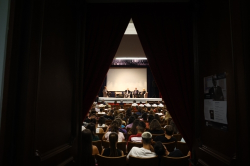 “Uguali per Costituzione”Incontro con Ernesto Maria Ruffini e gli Studenti