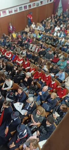 Una rosa rossa: Contro la violenza sulle donne19 novembre 2025 ore 10-13